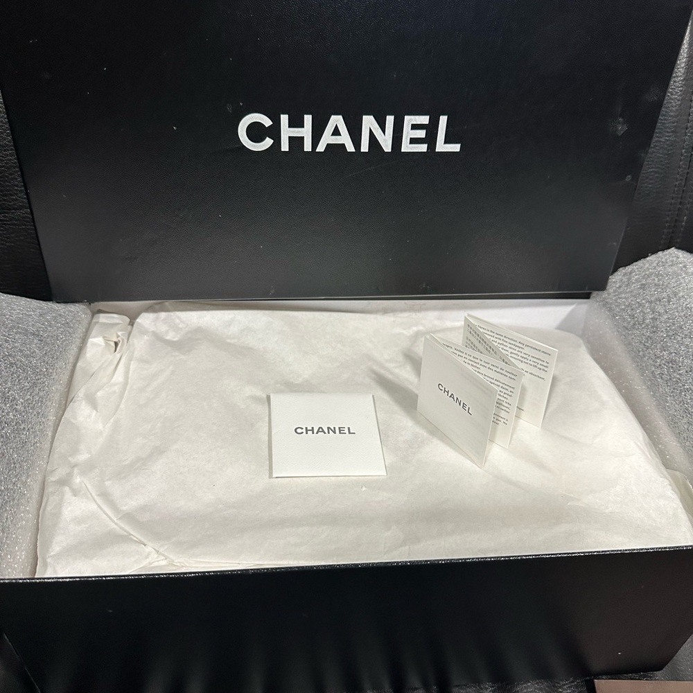 Authentic Chanel Black Leather ShortBoots With Pearl Embellished Heels,used - Picture 4 of 17